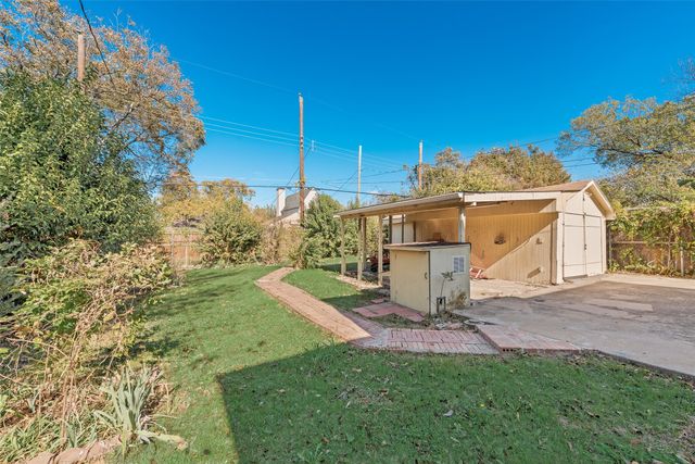 2861 W 12th Street, Dallas, TX 75211