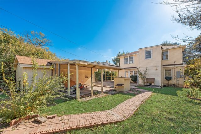 2861 W 12th Street, Dallas, TX 75211