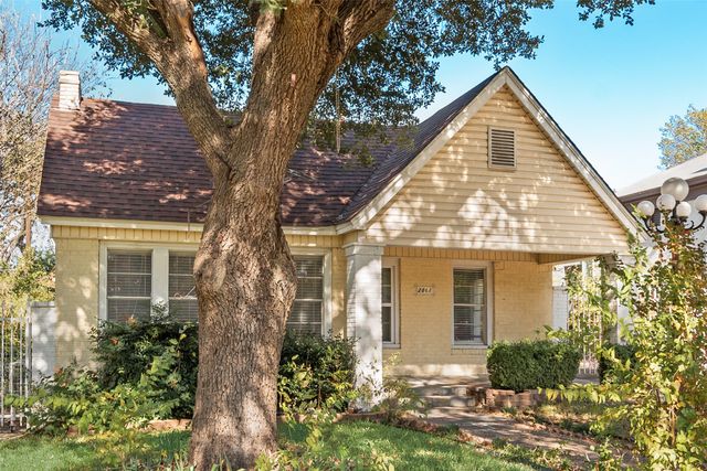 2861 W 12th Street, Dallas, TX 75211