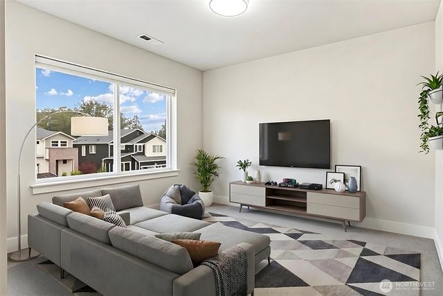 17809 2nd Ave W, Bothell, WA 98012