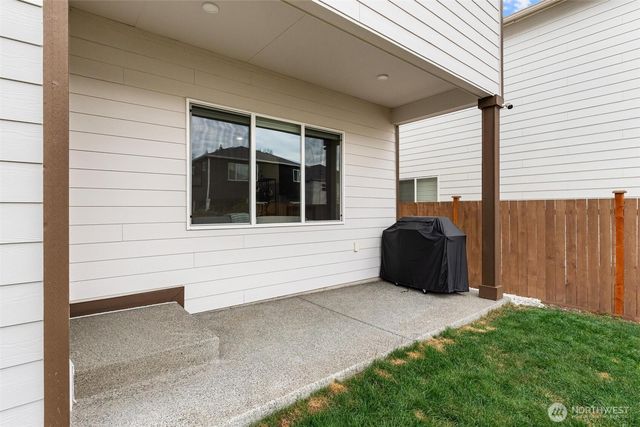 17809 2nd Ave W, Bothell, WA 98012