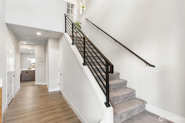 17809 2nd Ave W, Bothell, WA 98012