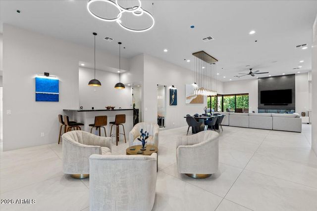 4211 N 87TH Place, Scottsdale, AZ 85251