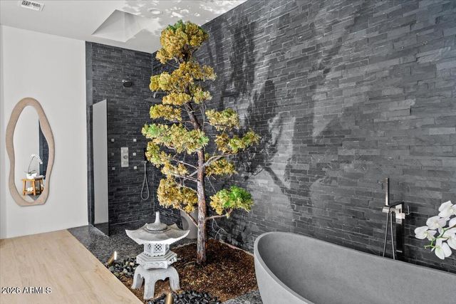 4211 N 87TH Place, Scottsdale, AZ 85251