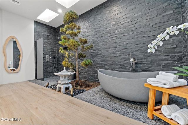 4211 N 87TH Place, Scottsdale, AZ 85251