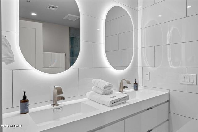 4211 N 87TH Place, Scottsdale, AZ 85251