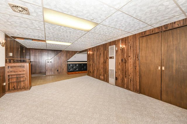 2993 S 106th STREET, West Allis, WI 53227