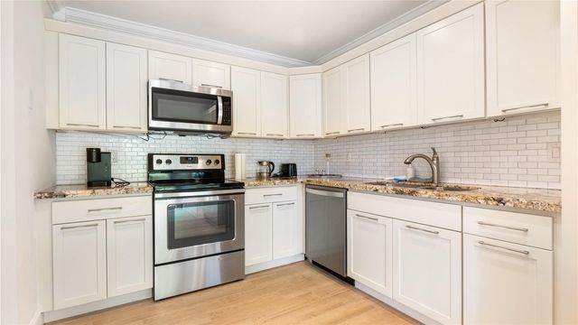 6525 VIA REGINA 0100, Boca Raton, FL 33433