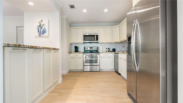 6525 VIA REGINA 0100, Boca Raton, FL 33433