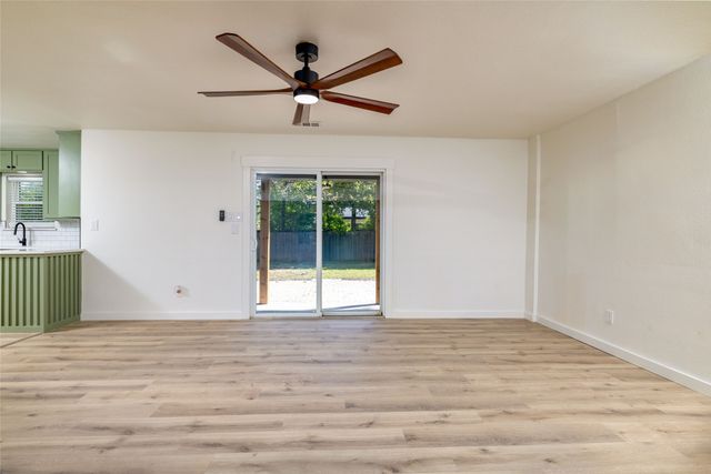 102 Juniper Street, Mansfield, TX 76063