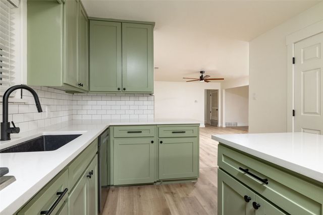 102 Juniper Street, Mansfield, TX 76063
