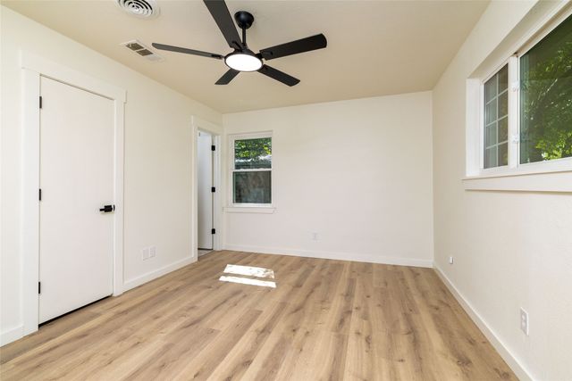 102 Juniper Street, Mansfield, TX 76063