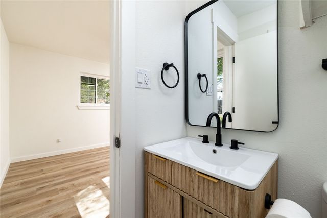 102 Juniper Street, Mansfield, TX 76063