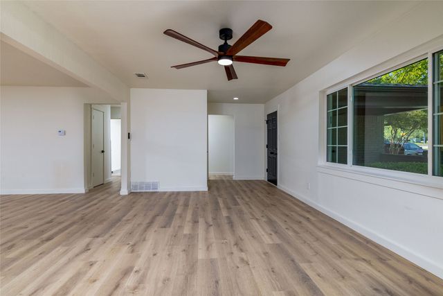 102 Juniper Street, Mansfield, TX 76063
