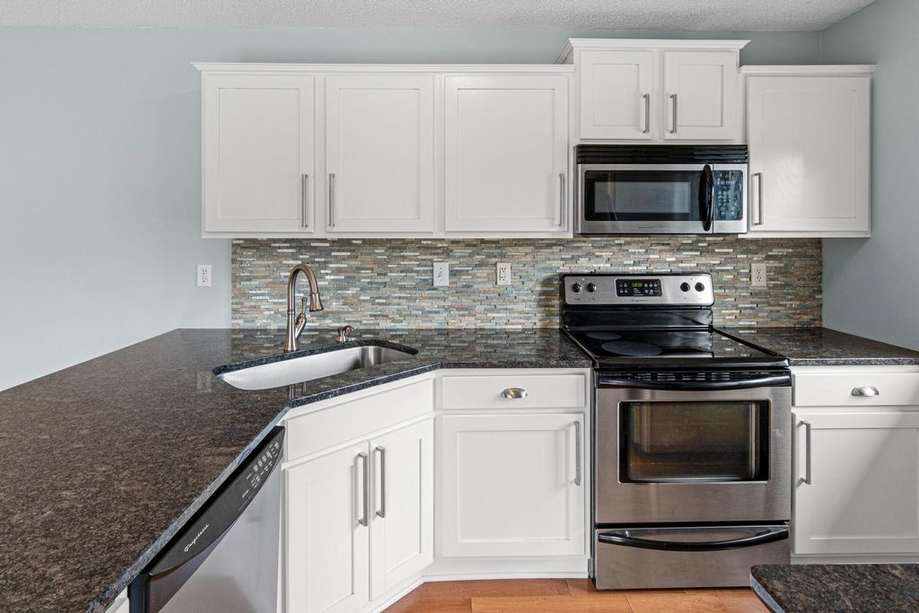 5686 Otter View Trail 44, White Bear Lake, MN 55110 — photo 3