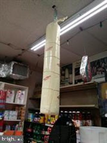 2555 S WARNOCK ST, Philadelphia, PA 19148