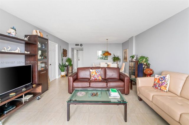 3800 S Ocean Drive 1722, Hollywood, FL 33019