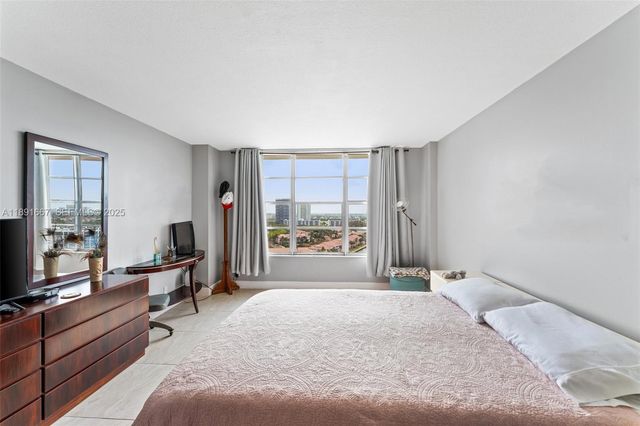 3800 S Ocean Drive 1722, Hollywood, FL 33019