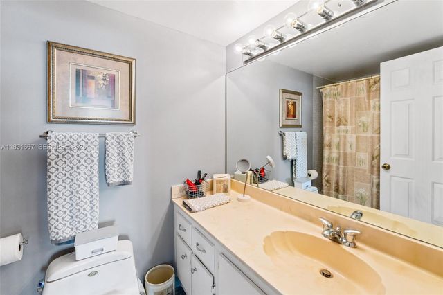 3800 S Ocean Drive 1722, Hollywood, FL 33019