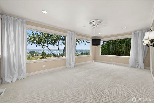 1202 Lansing Avenue W, Bremerton, WA 98312