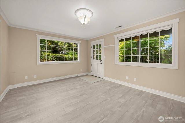1202 Lansing Avenue W, Bremerton, WA 98312