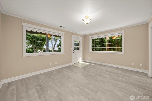 1202 Lansing Avenue W, Bremerton, WA 98312