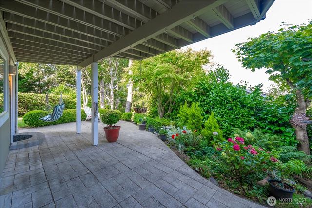 1202 Lansing Avenue W, Bremerton, WA 98312