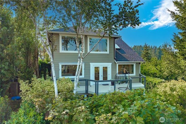 1202 Lansing Avenue W, Bremerton, WA 98312