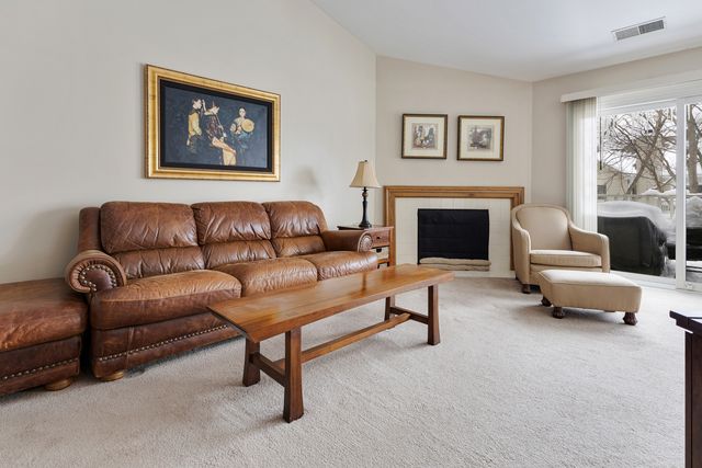 1600 Brittany Court C2, Wheeling, IL 60090