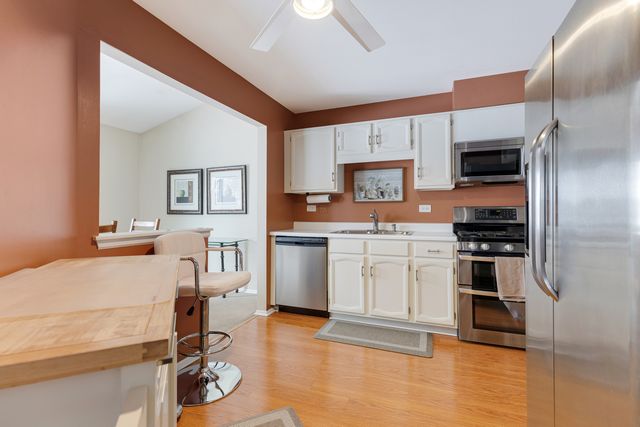 1600 Brittany Court C2, Wheeling, IL 60090