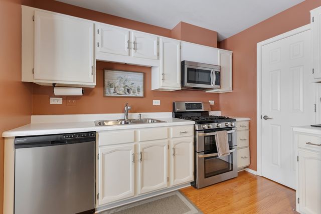 1600 Brittany Court C2, Wheeling, IL 60090