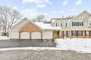 1600 Brittany Court C2, Wheeling, IL 60090