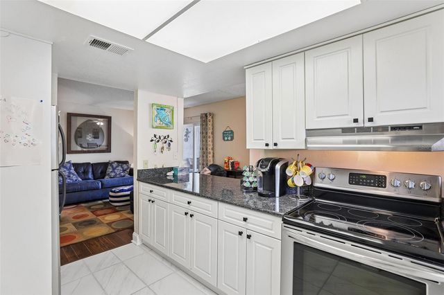 9902 TURF WAY 6, Orlando, FL 32837
