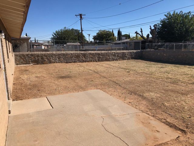 5702 MACON Lane, El Paso, TX 79924