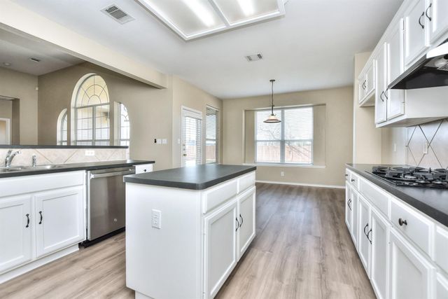 303 Gulfstream DR, Georgetown, TX 78626