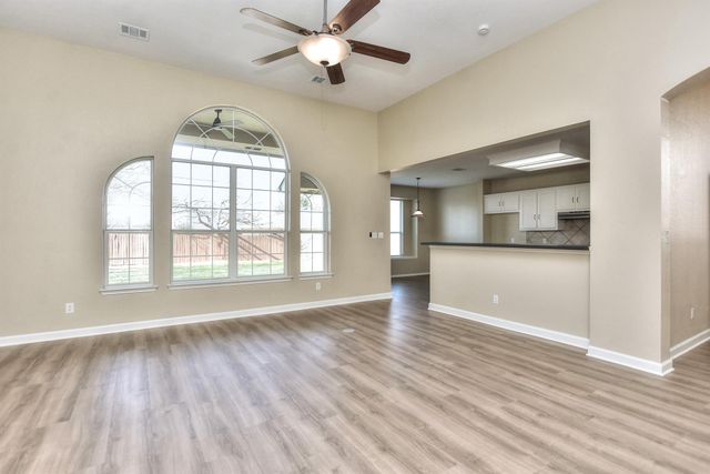 303 Gulfstream DR, Georgetown, TX 78626