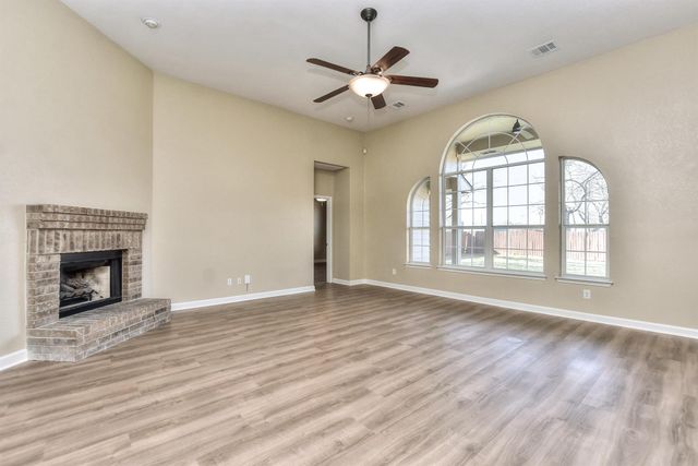 303 Gulfstream DR, Georgetown, TX 78626