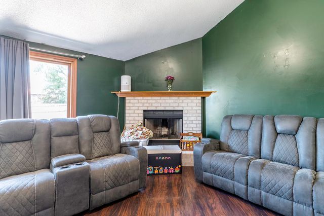 8015 Cooper Point Run, Fort Wayne, IN 46835