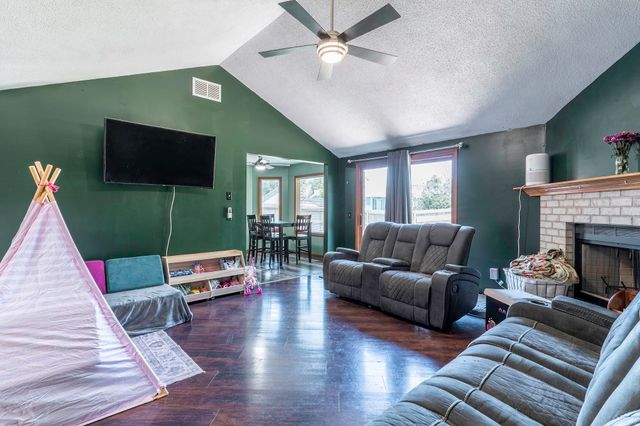 8015 Cooper Point Run, Fort Wayne, IN 46835