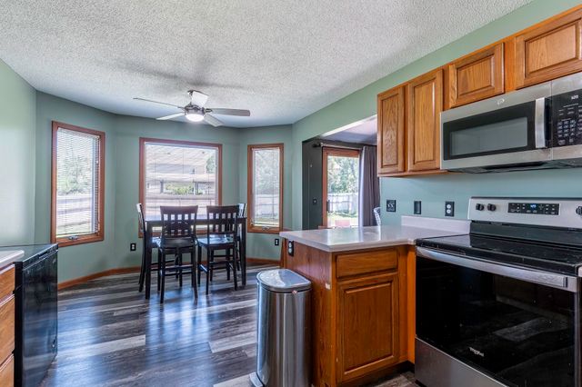 8015 Cooper Point Run, Fort Wayne, IN 46835