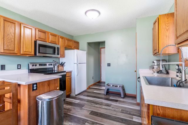 8015 Cooper Point Run, Fort Wayne, IN 46835