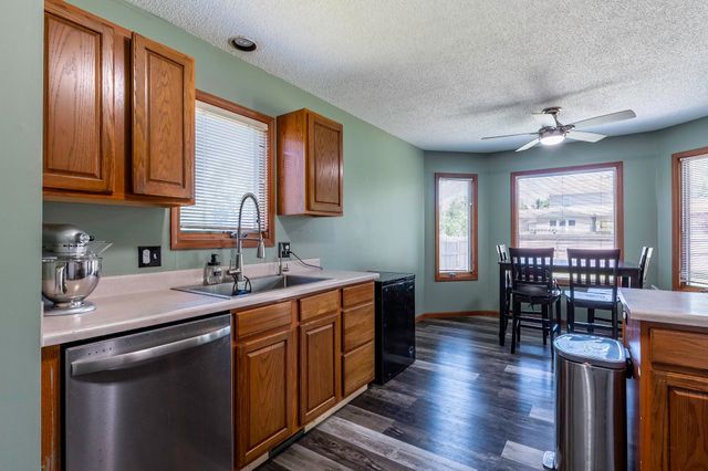 8015 Cooper Point Run, Fort Wayne, IN 46835