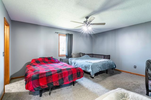 8015 Cooper Point Run, Fort Wayne, IN 46835