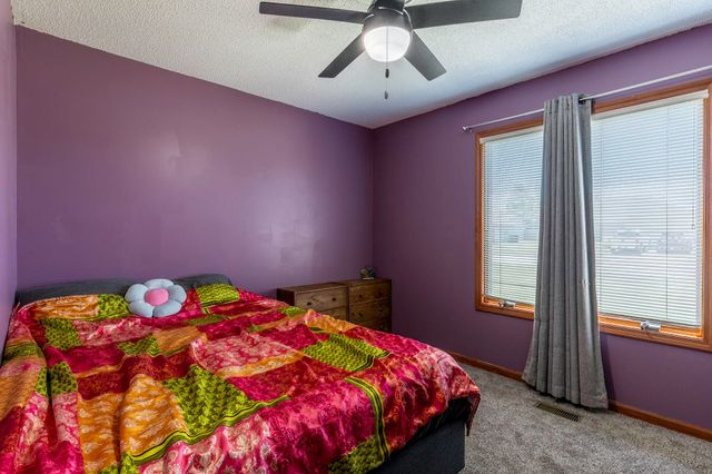 8015 Cooper Point Run, Fort Wayne, IN 46835