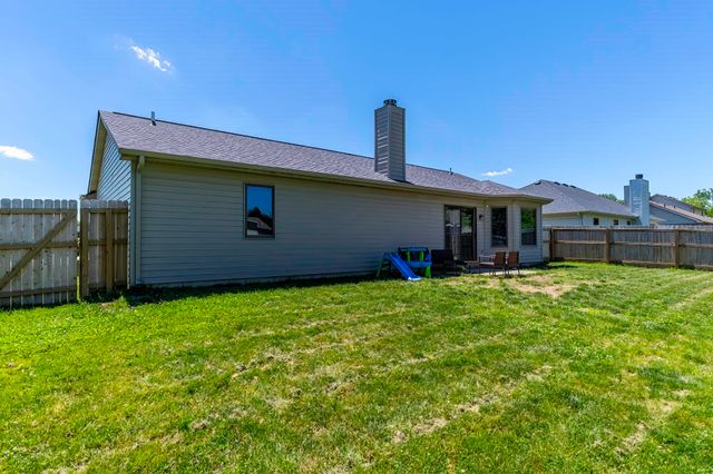 8015 Cooper Point Run, Fort Wayne, IN 46835