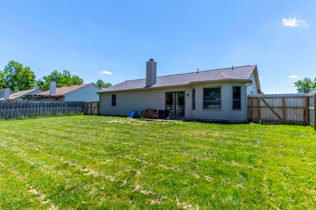 8015 Cooper Point Run, Fort Wayne, IN 46835