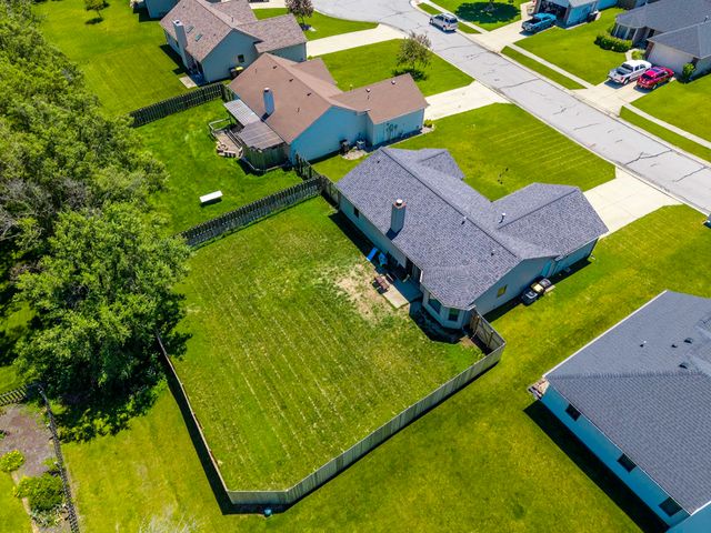 8015 Cooper Point Run, Fort Wayne, IN 46835