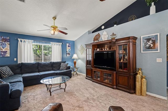 35 PLANTATION ROAD, Debary, FL 32713