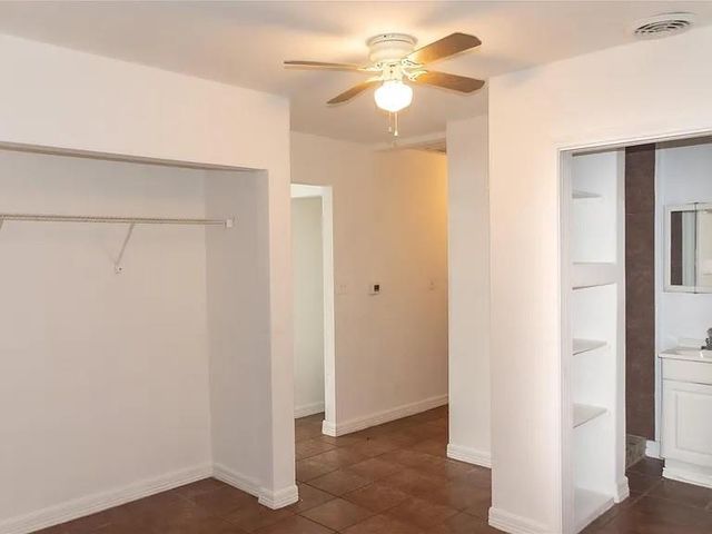 5311 Perry Avenue, Galveston, TX 77551