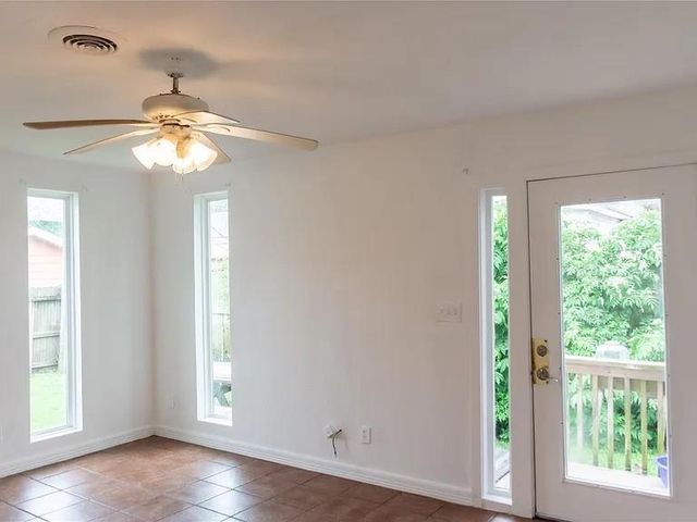 5311 Perry Avenue, Galveston, TX 77551